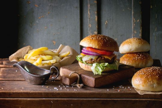 Domáci hamburger v domácej žemli - Wellness Magazín