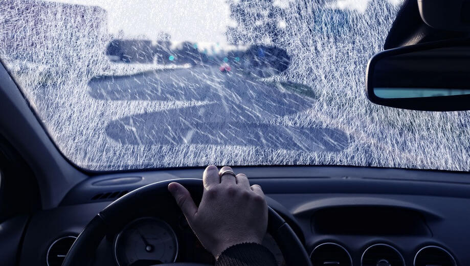 Nezabúdajte na údržbu auta v zime pred ani po jazde