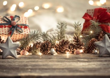 vianočné dekorácie a vianočné ozdoby